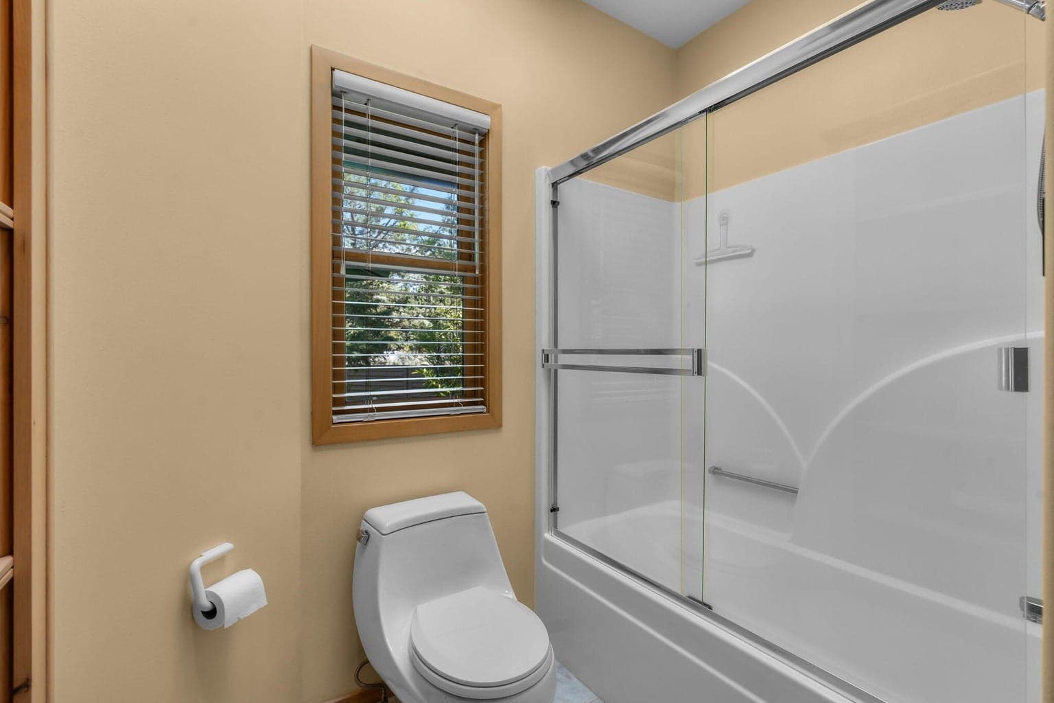 Photo of 2594 NW Obrien Court 27 of 64