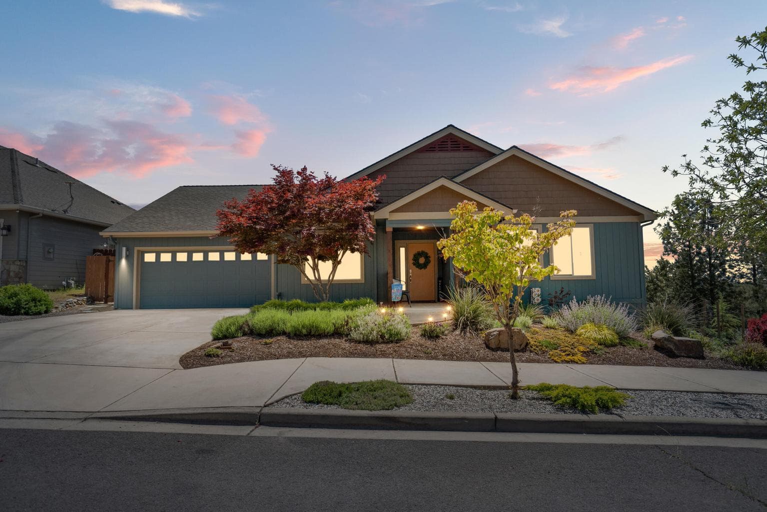 Photo of 1008 Azure 3 of 59