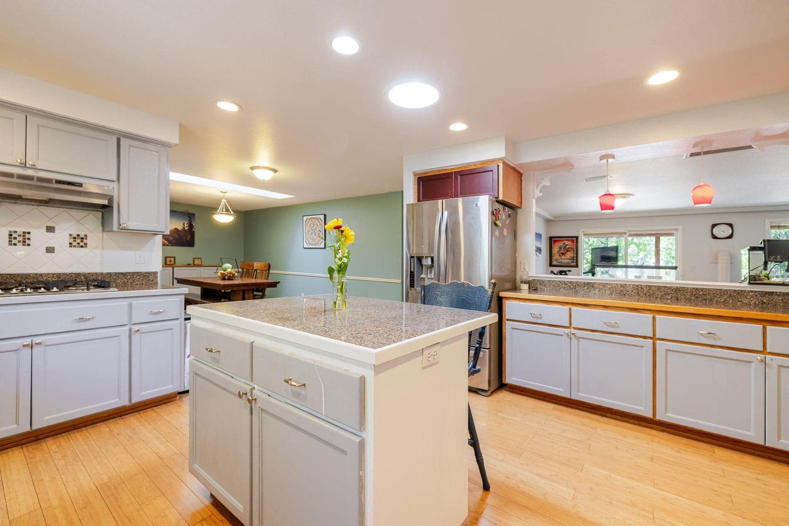 Photo of 20570 Whitehaven Lane 16 of 80