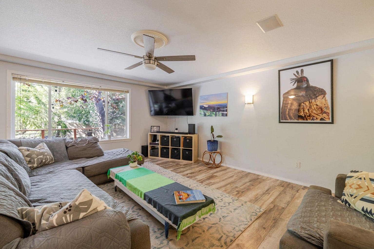 Photo of 20570 Whitehaven Lane 24 of 80