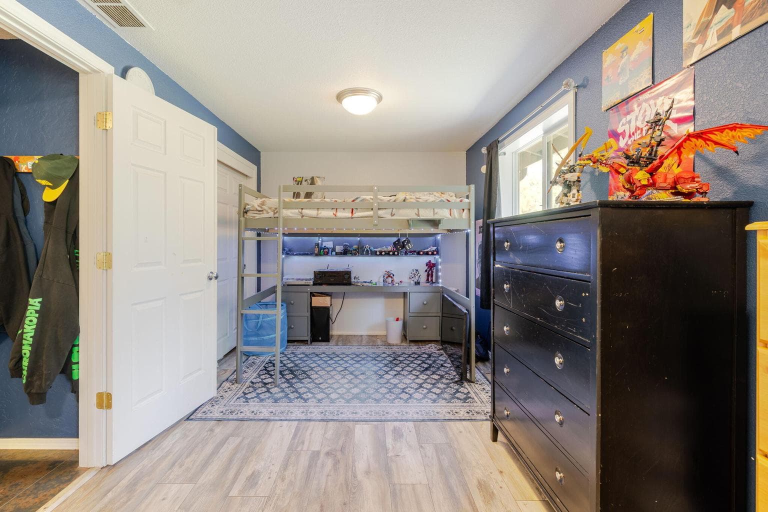 Photo of 20570 Whitehaven Lane 43 of 80