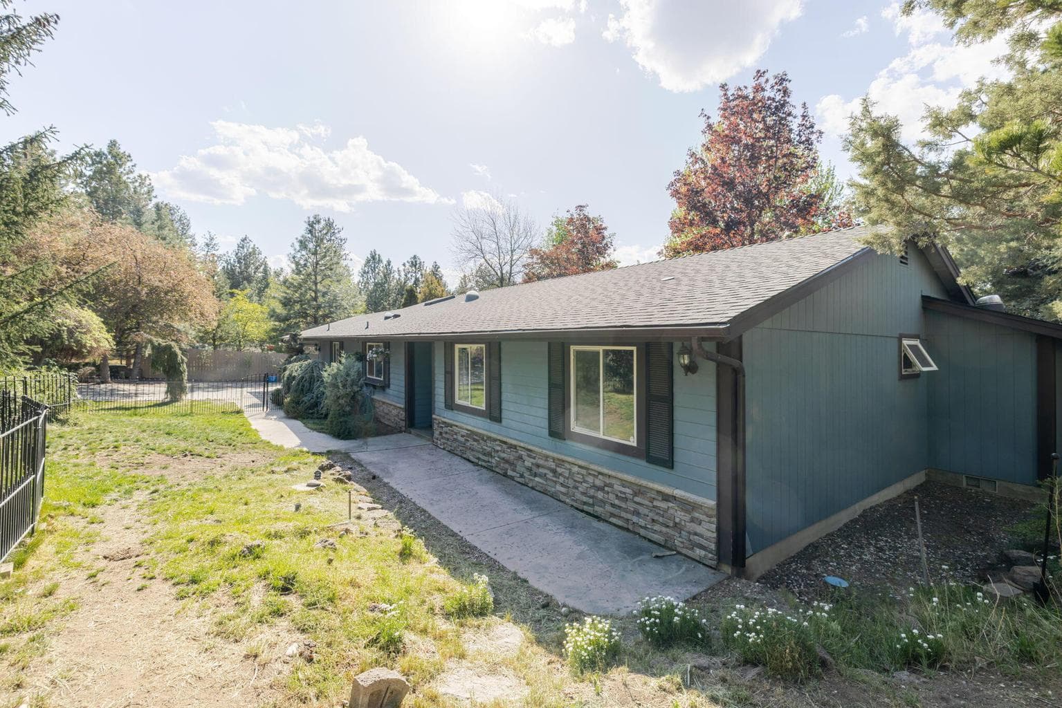 Photo of 20570 Whitehaven Lane 58 of 80