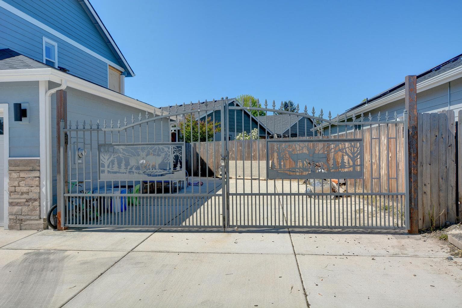 Photo of 266 Reanna 3 of 34