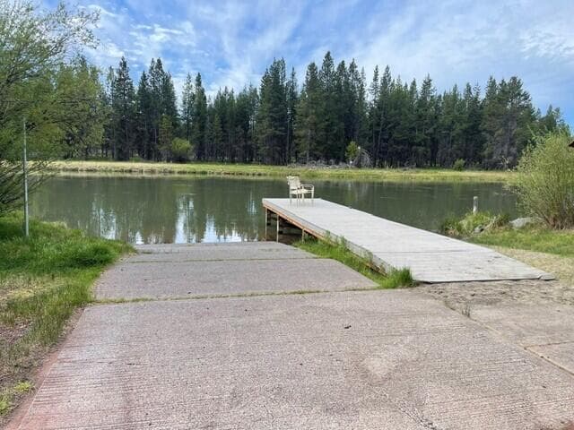 Deeded River access Less than a mile away.