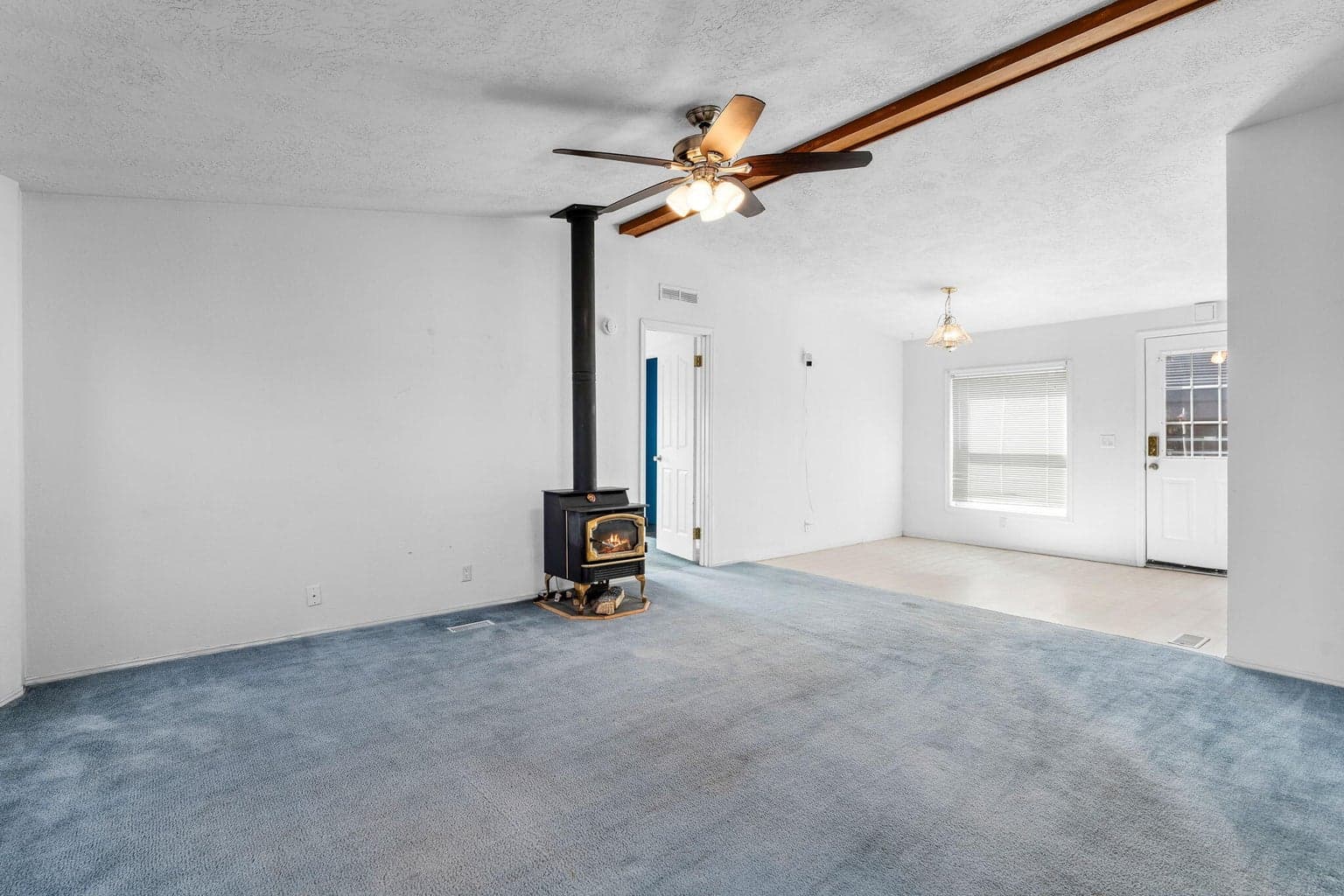 Photo of 215 SE J Street 14 of 30