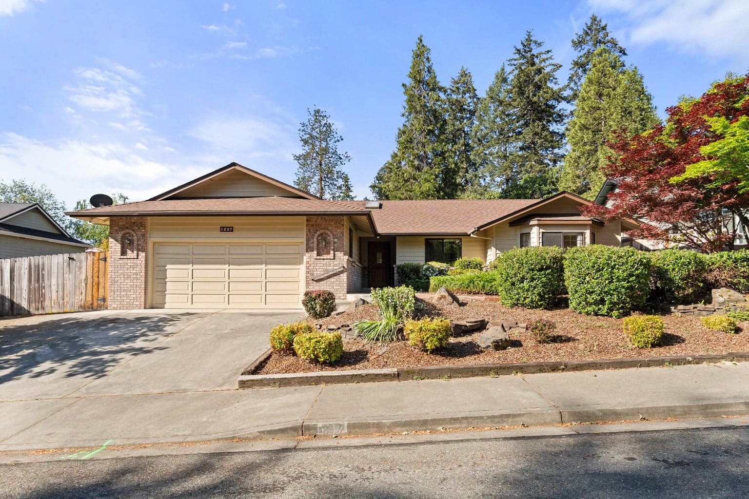 1007 Regent