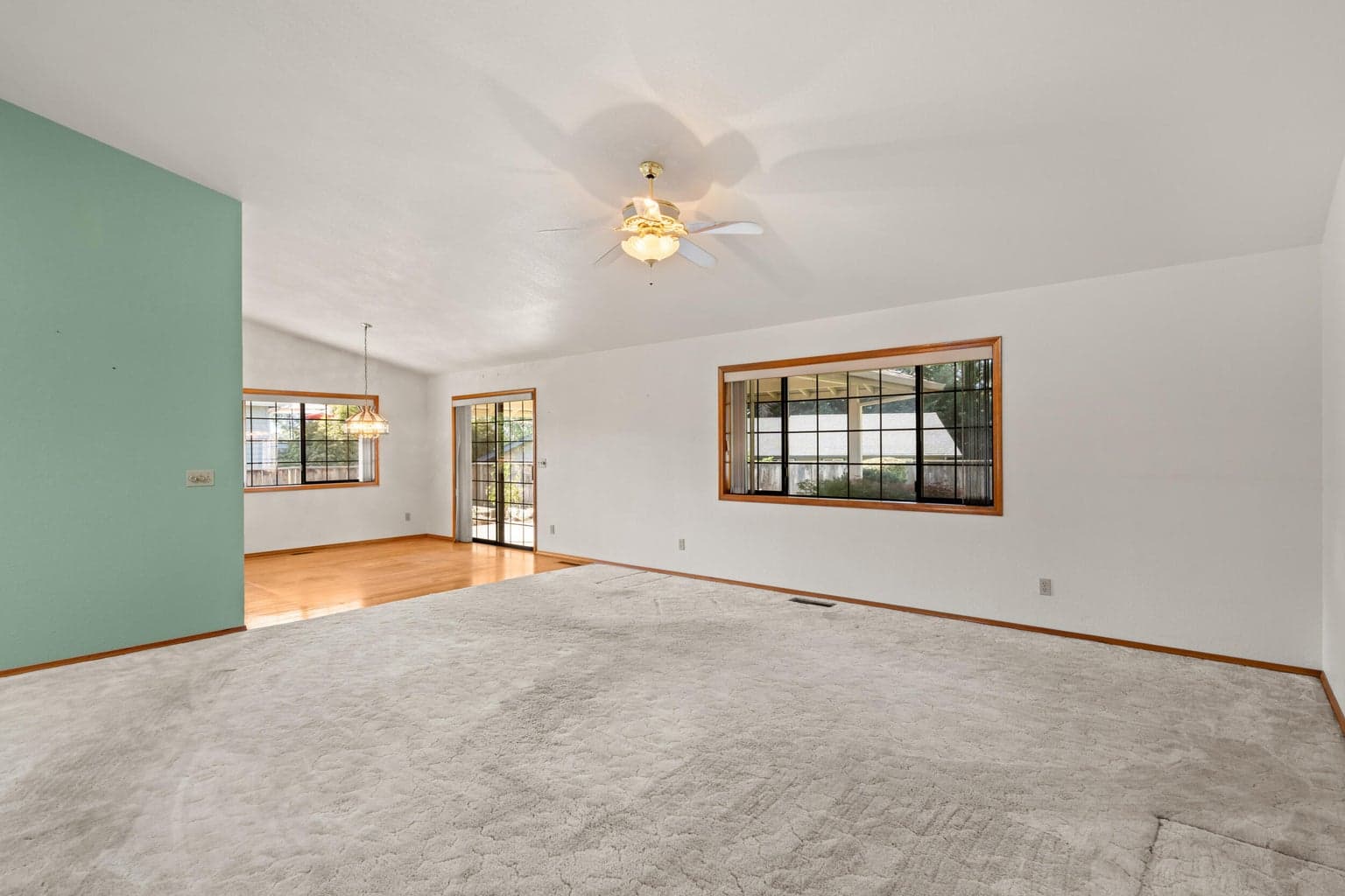 Photo of 1007 Regent 5 of 28