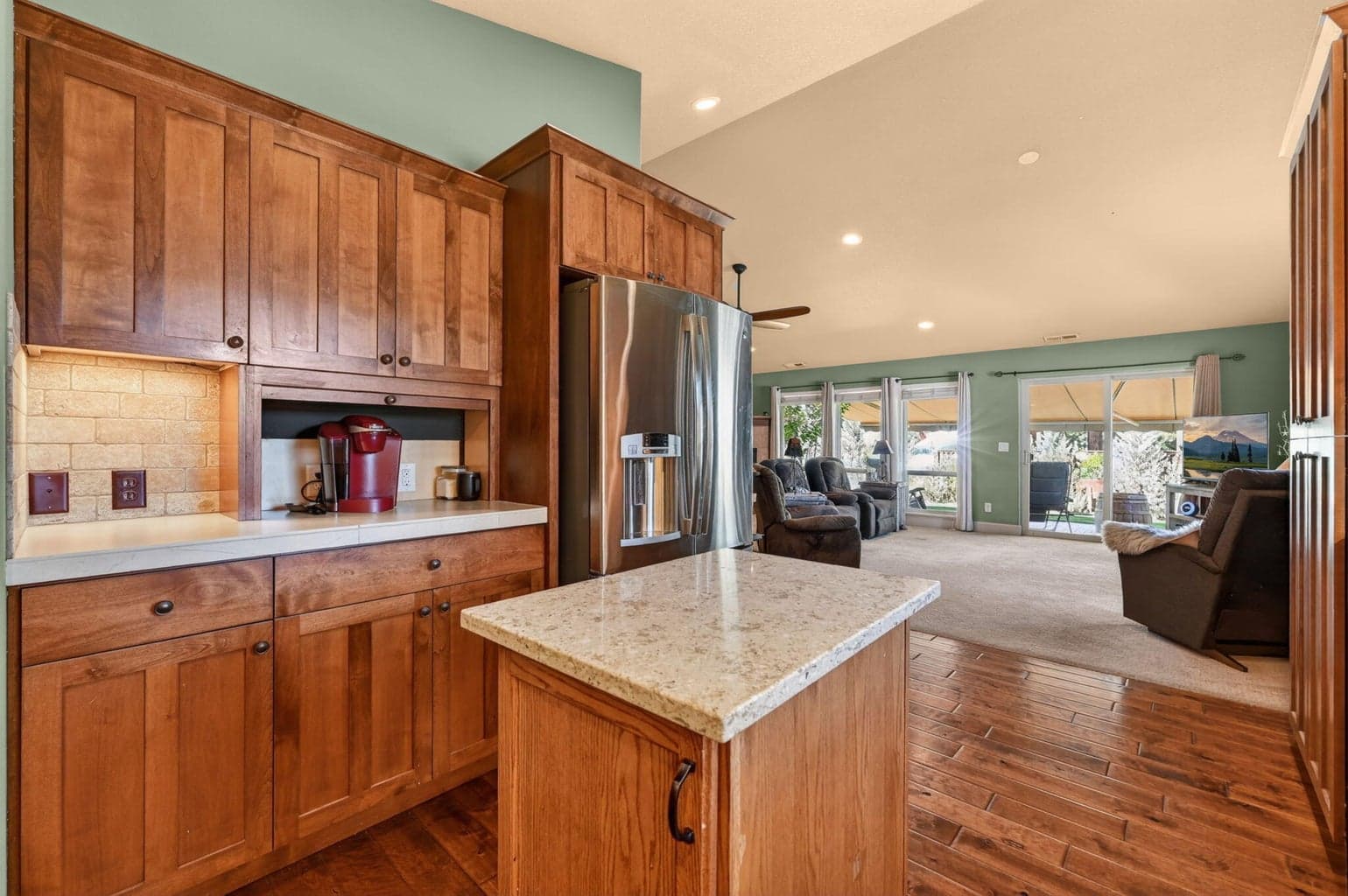 Photo of 1141 S Creekside Drive 26 of 62