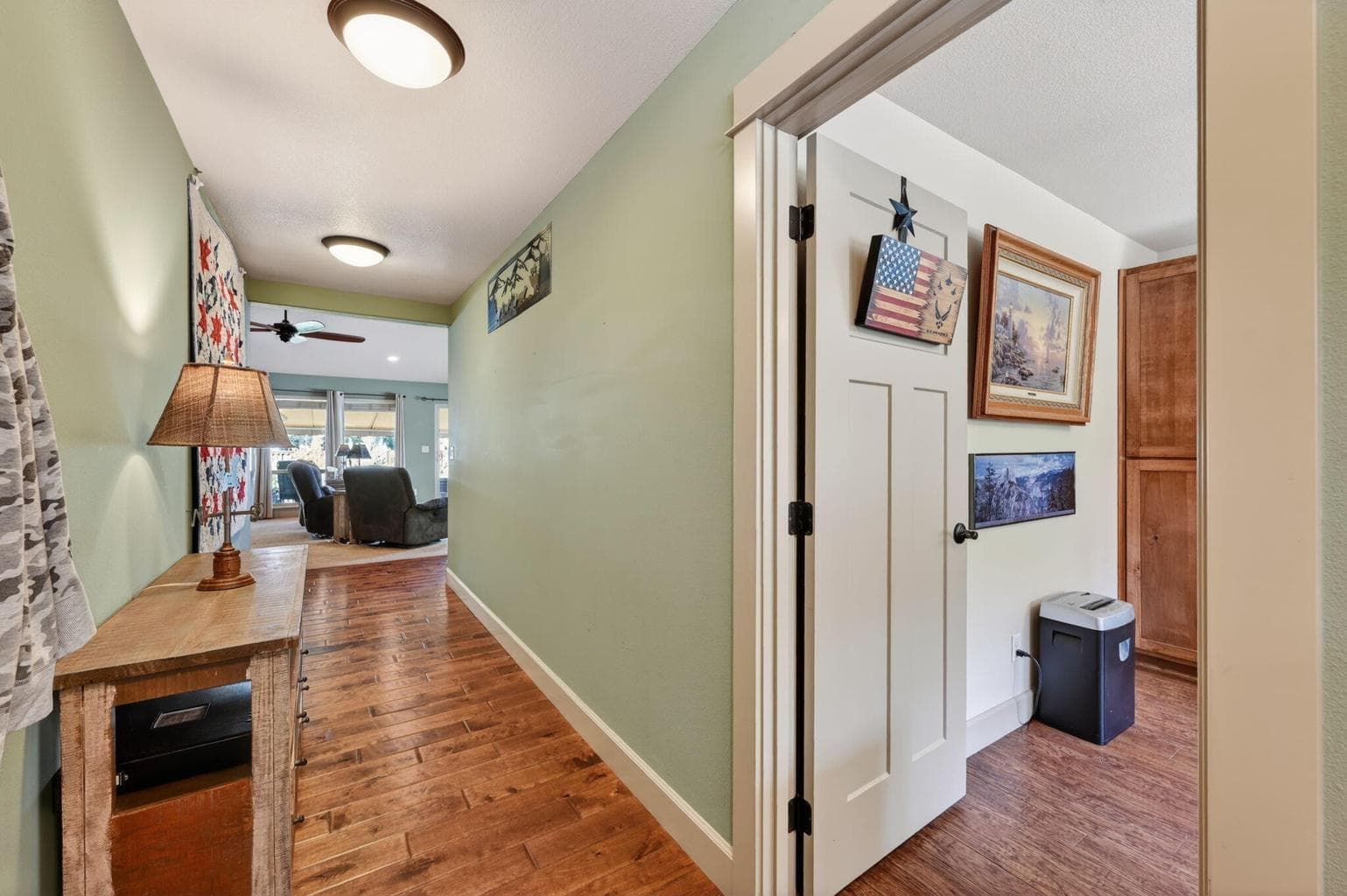 Photo of 1141 S Creekside Drive 14 of 62