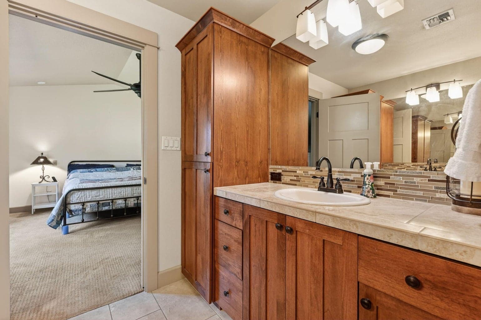 Photo of 1141 S Creekside Drive 40 of 62