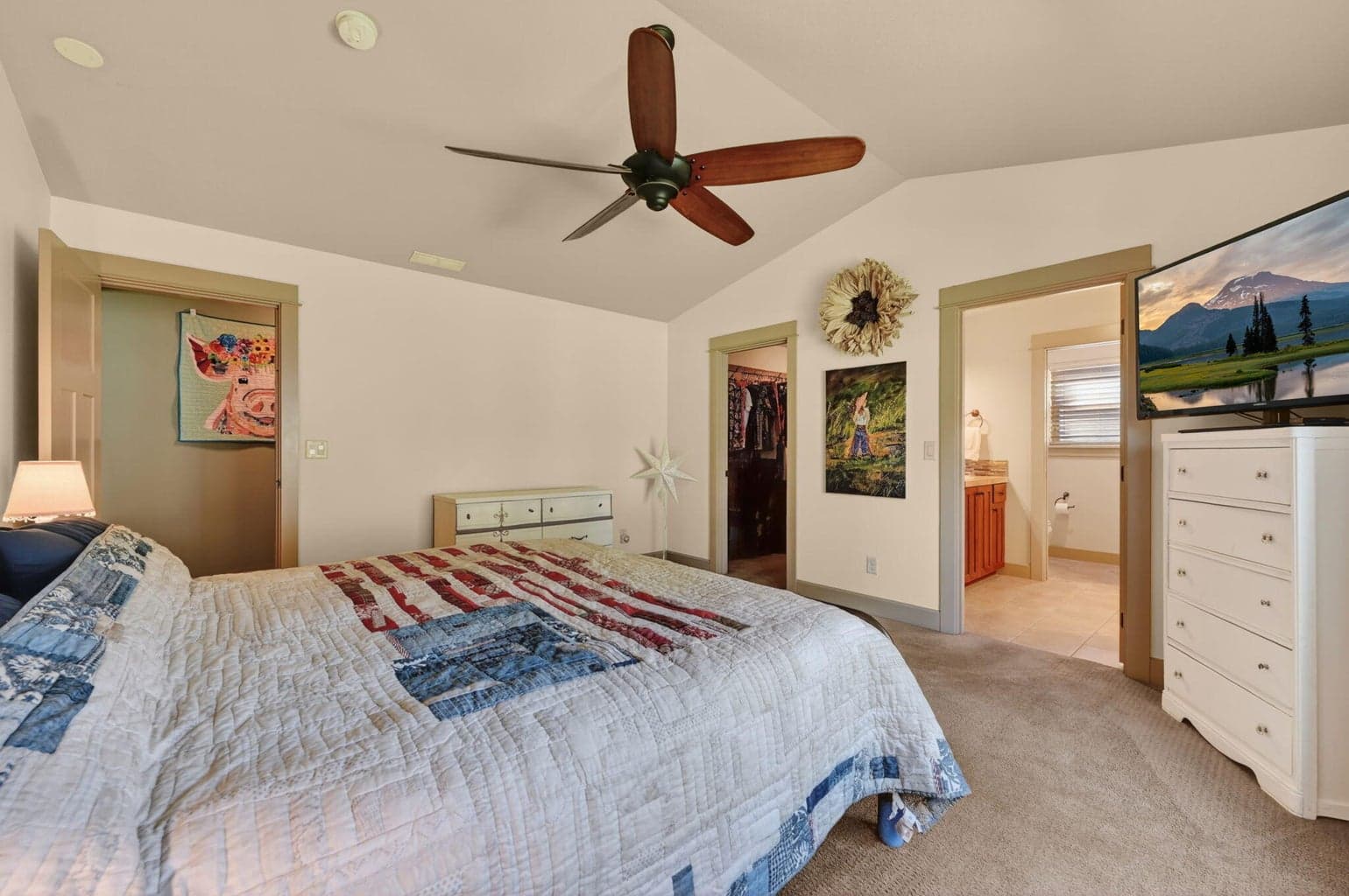 Photo of 1141 S Creekside Drive 38 of 62