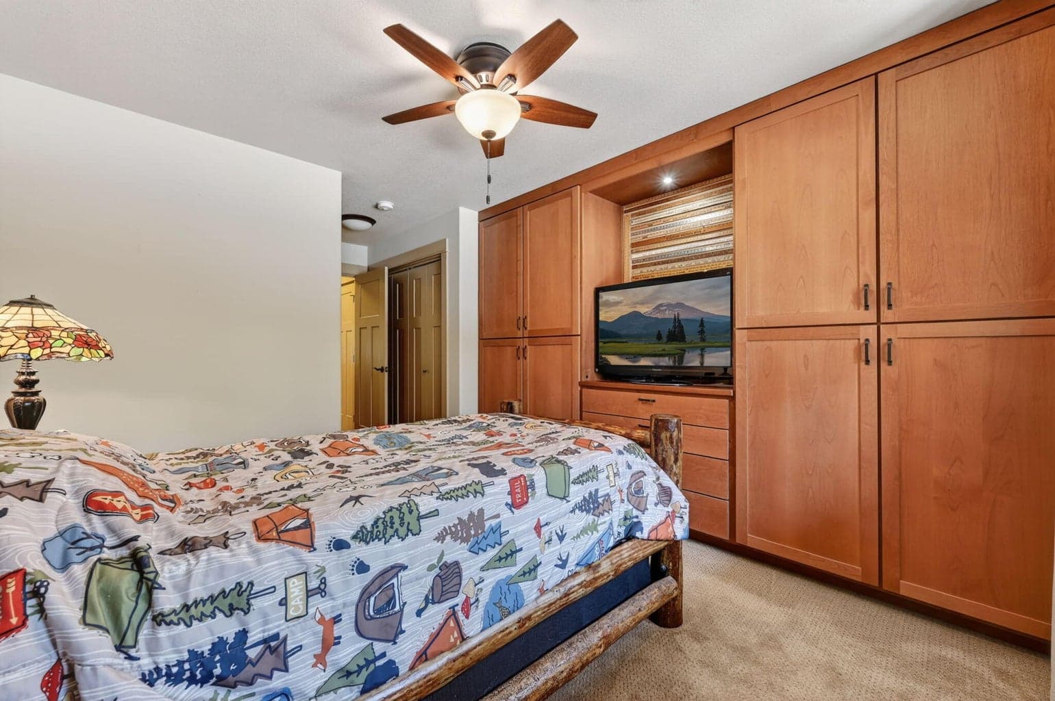 Photo of 1141 S Creekside Drive 34 of 62