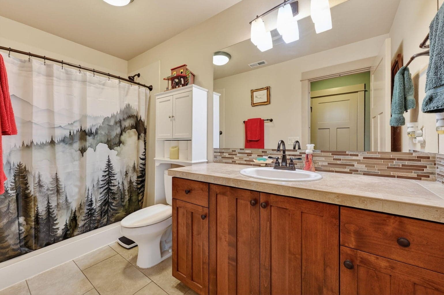Photo of 1141 S Creekside Drive 30 of 62