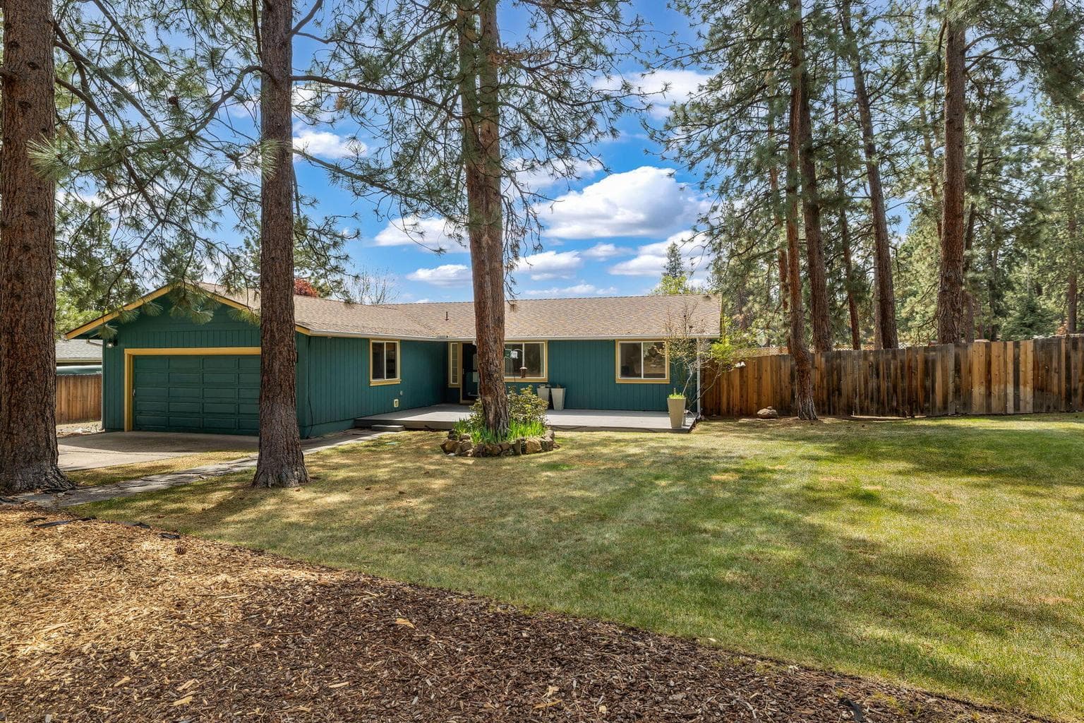 Photo of 61114 Deer Valley 1 of 30