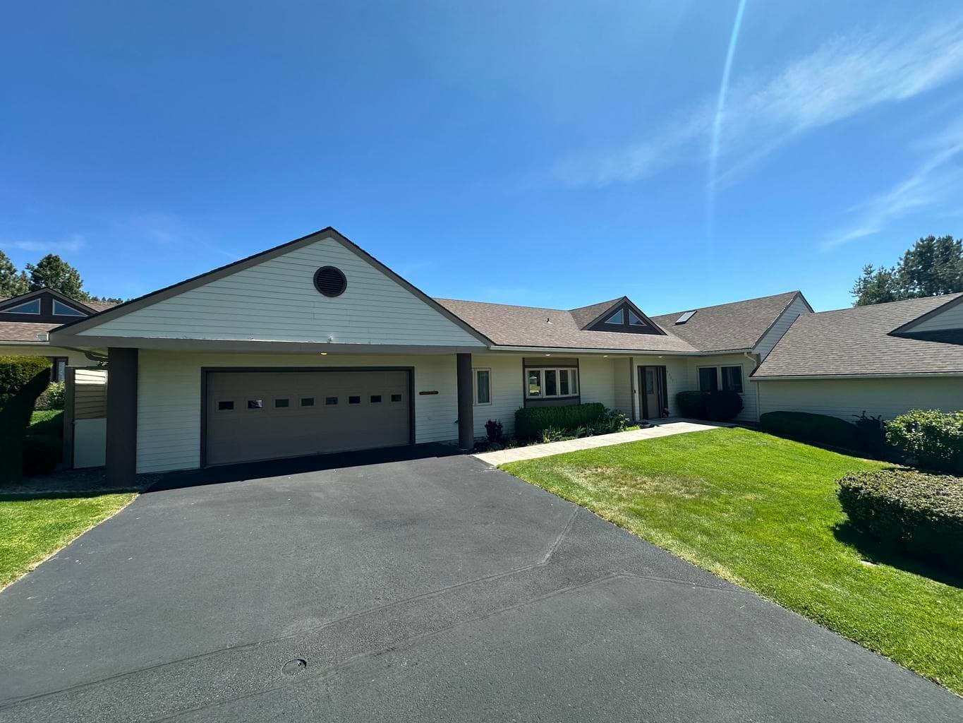 Photo of 9227 St Andrews 2 of 53