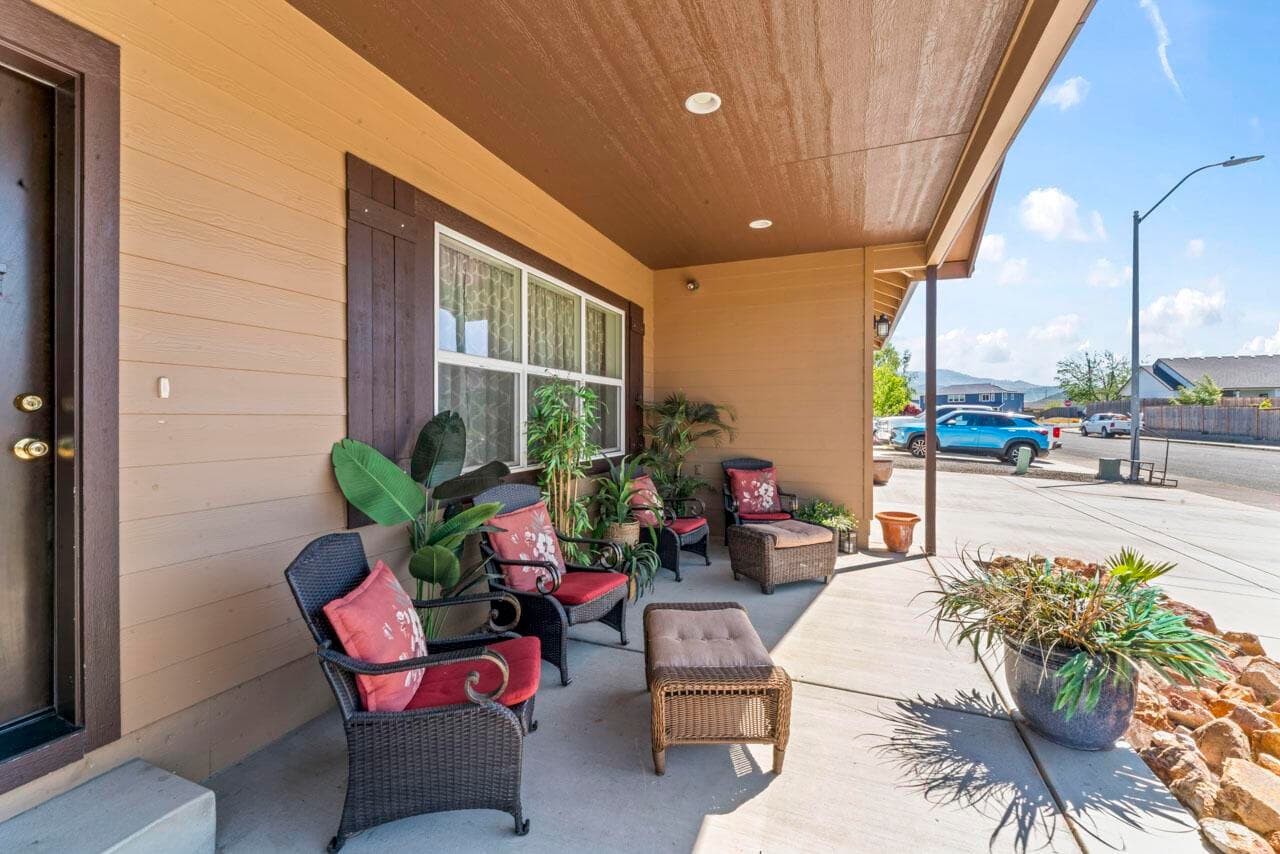 Photo of 412 Barnum 2 of 33