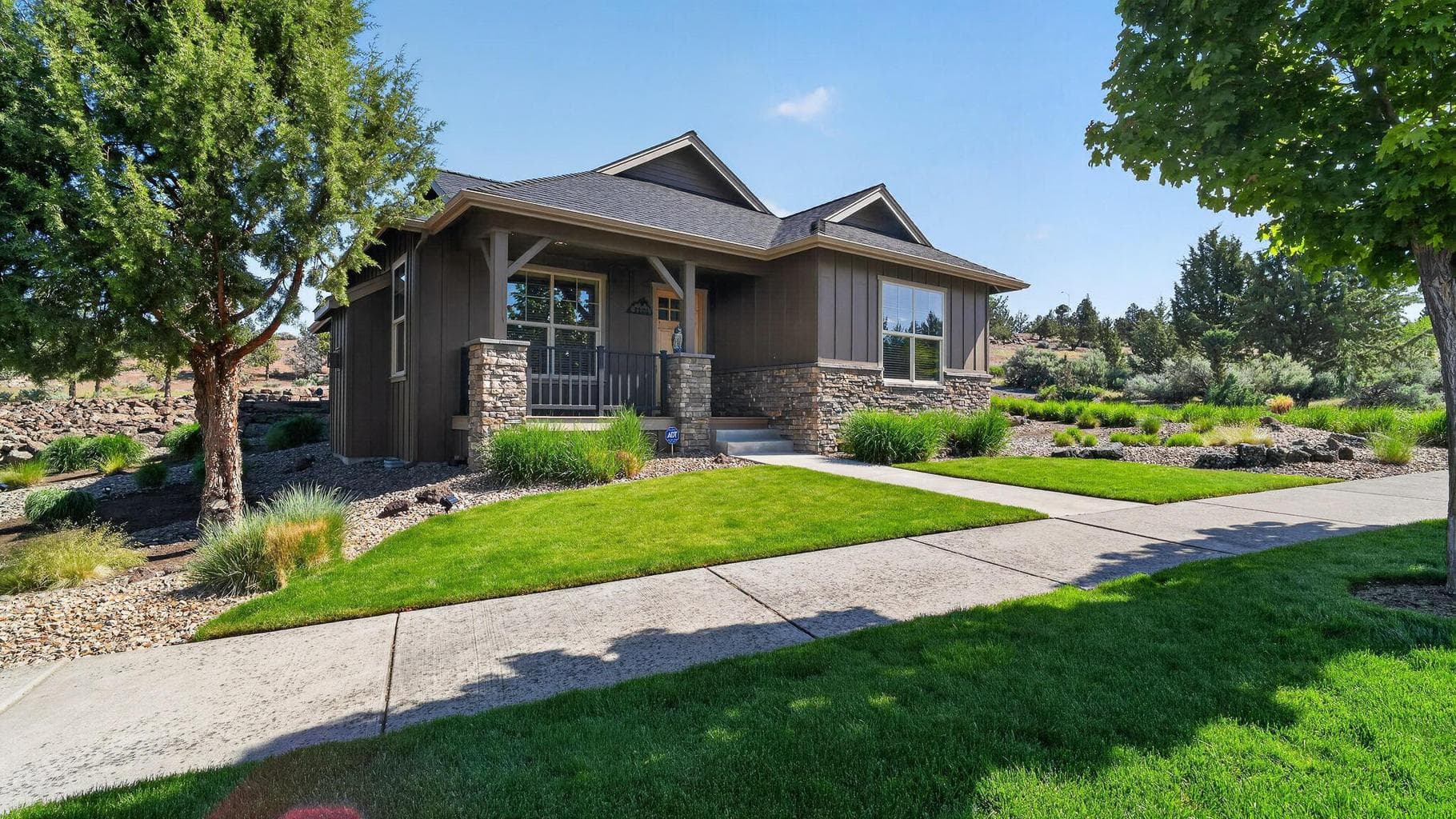 Photo of 1202 Yarrow 4 of 31