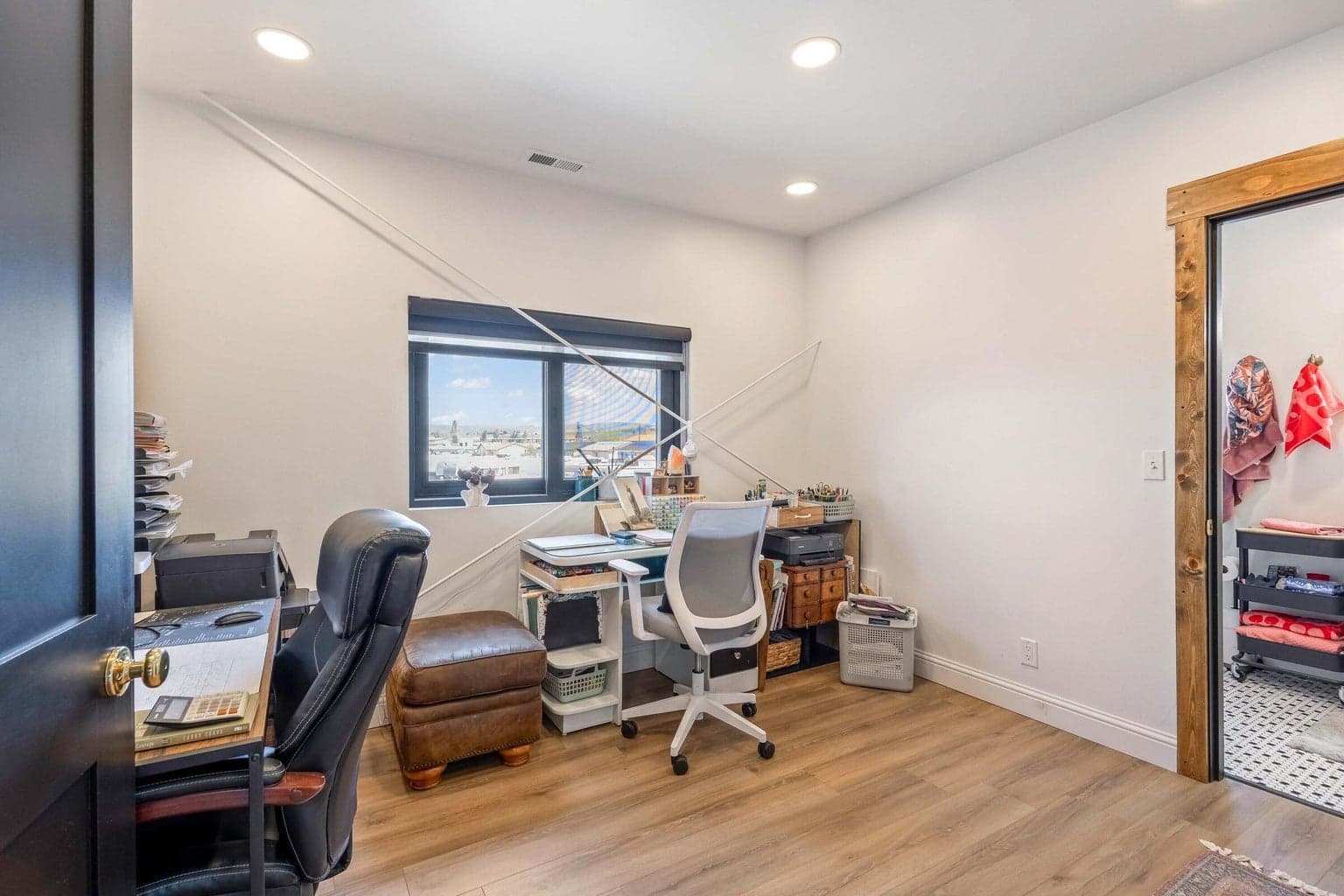 Photo of 1584 N Gardner Road 26 of 43
