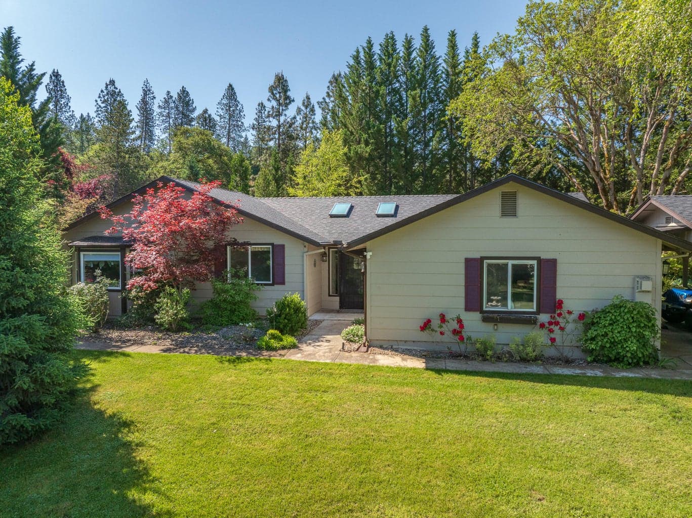 Photo of 345 Ponderosa 2 of 56
