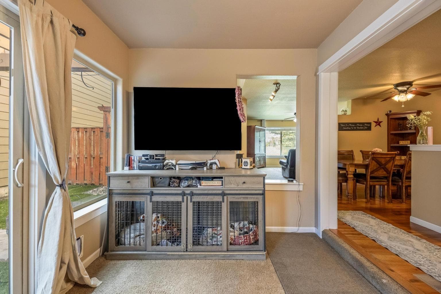 Photo of 1252 NE Littleton Lane 14 of 31