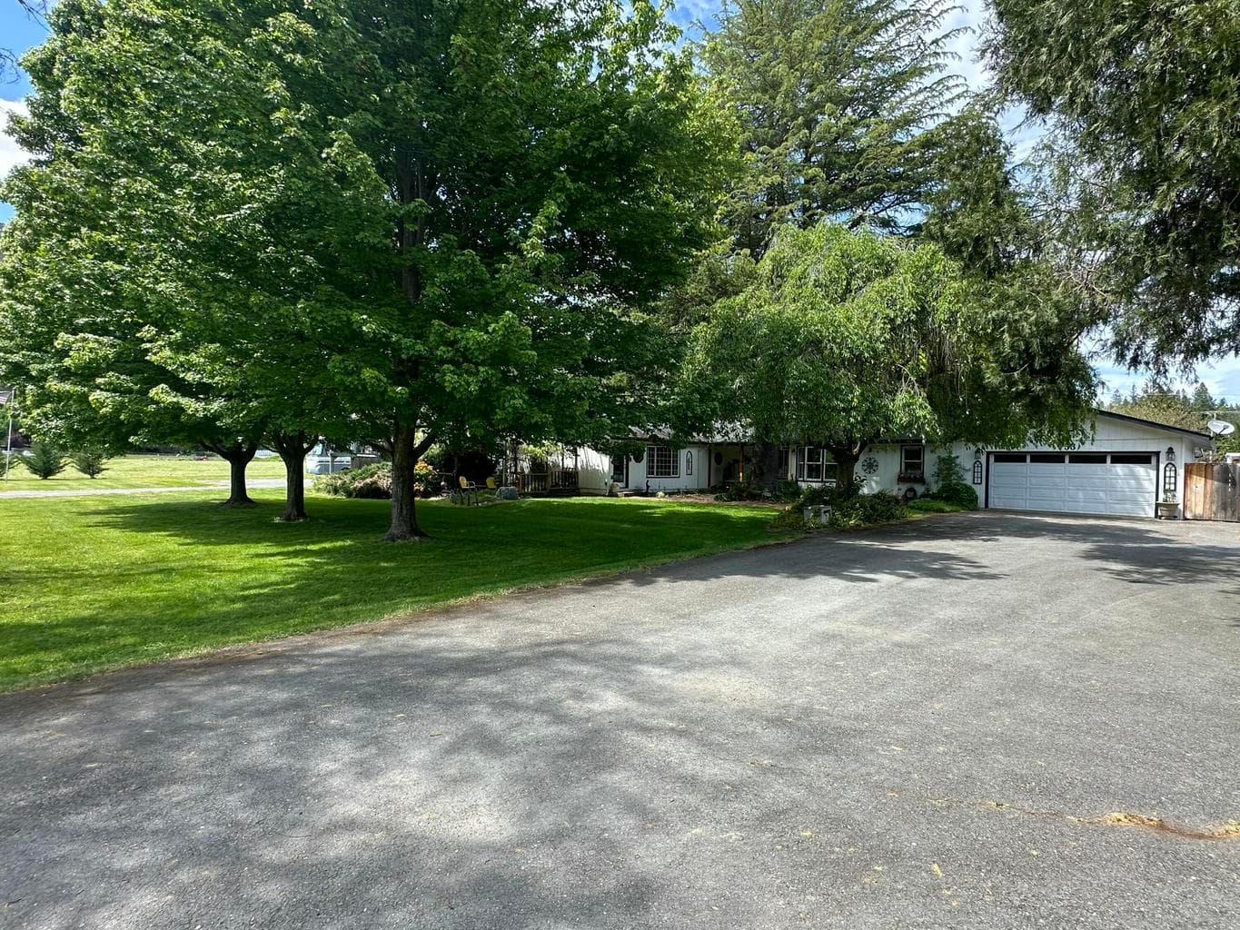 Photo of 753 Evans Creek 3 of 50