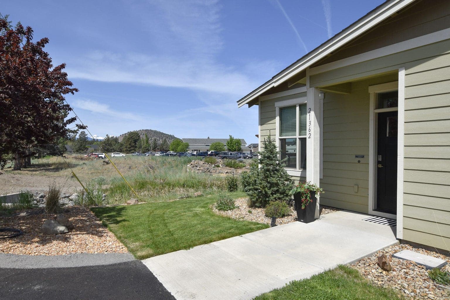 Photo of 21362 Bear Creek 2 of 43