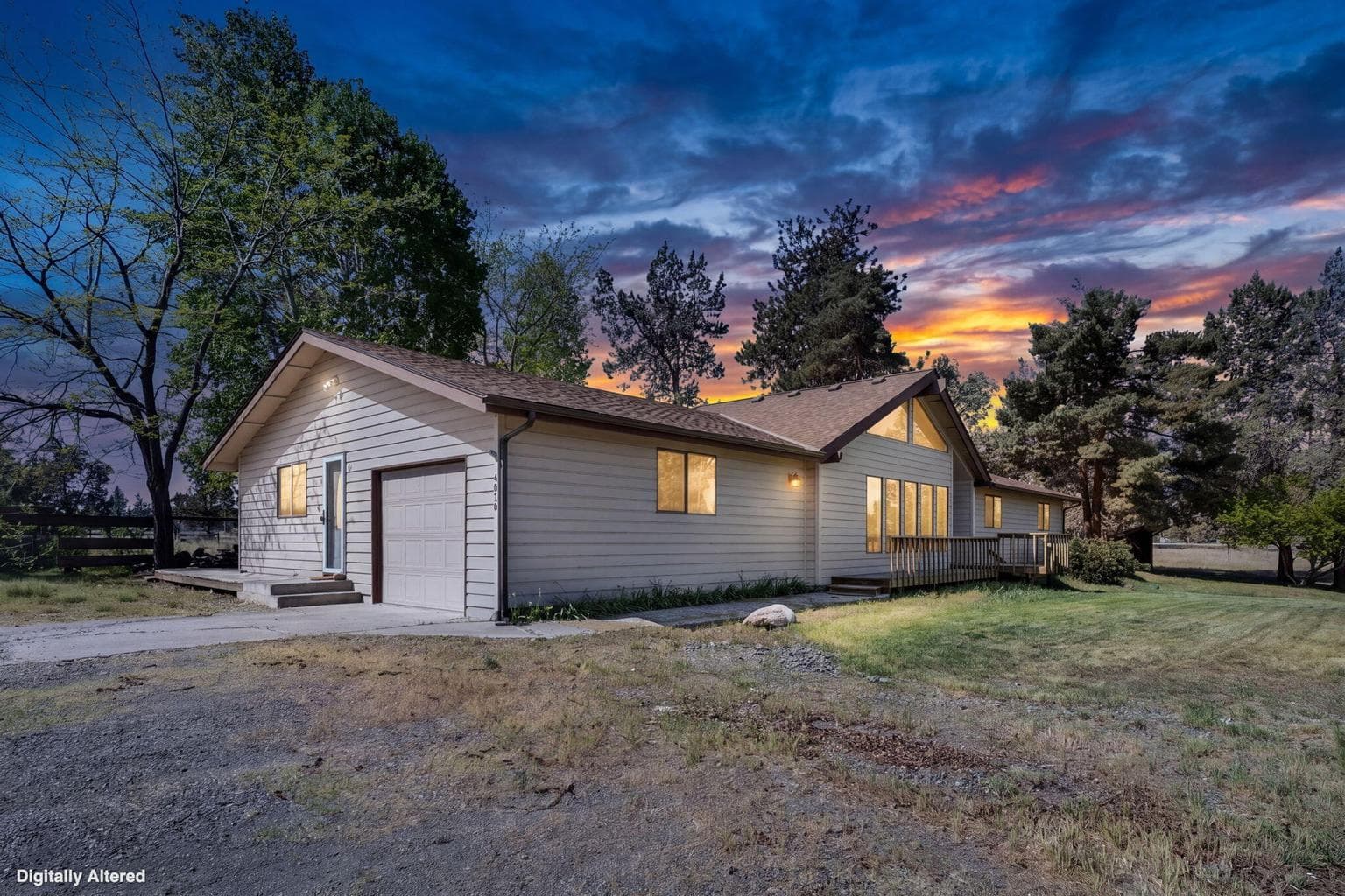 Photo of 4050 Highland 2 of 44