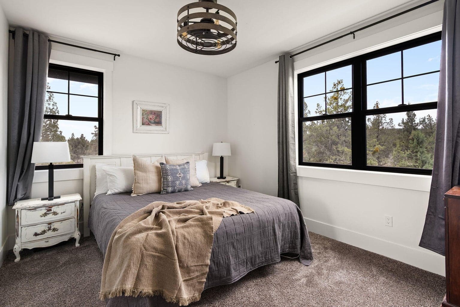 Guest bedroom 2