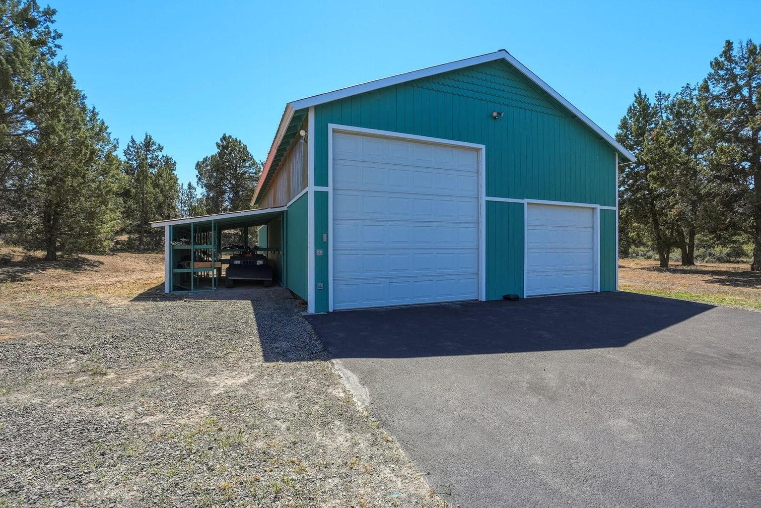 Photo of 21821 Butler Market 24 of 66
