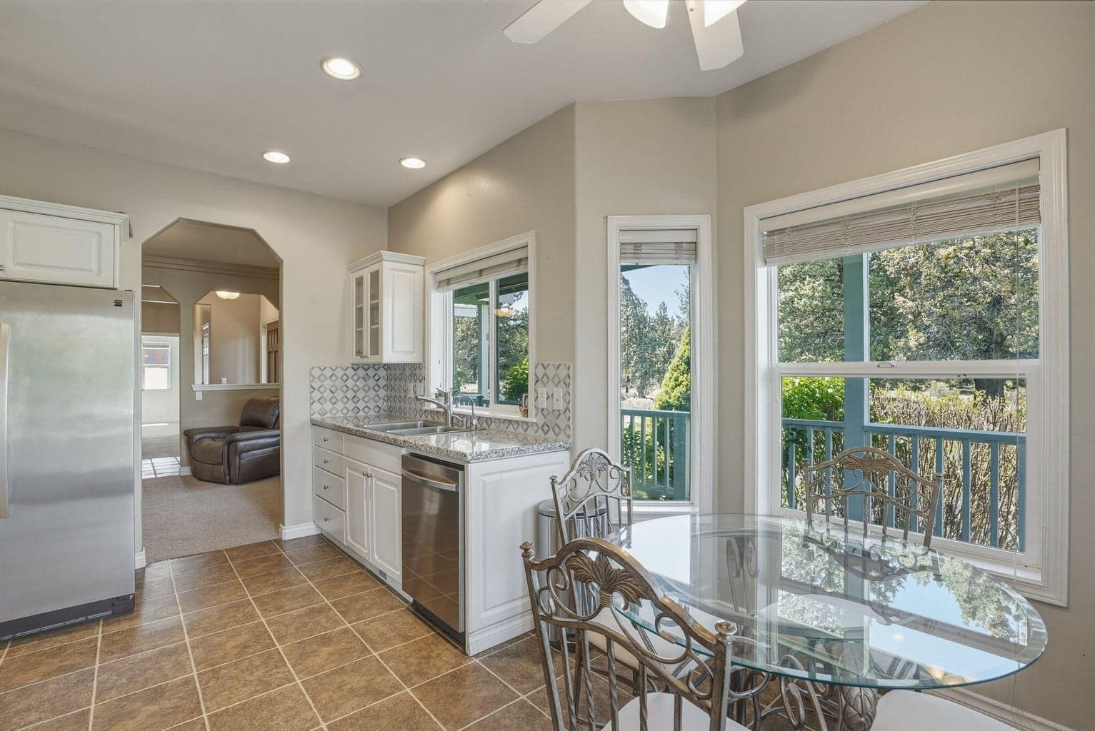 Eating area in kitchen