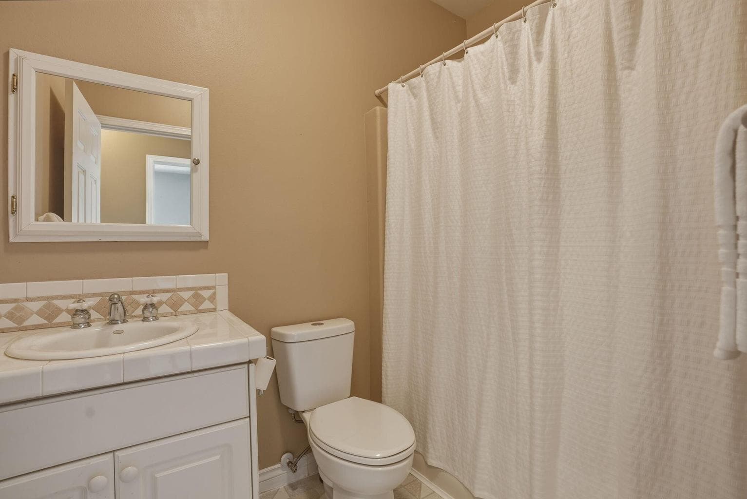 2nd bathroom