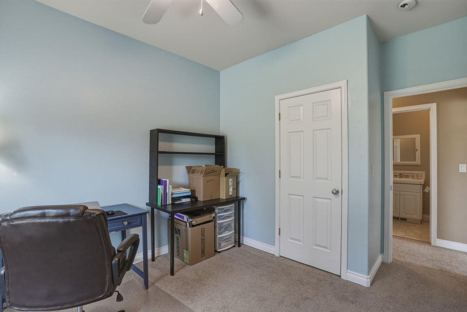 2nd bedroom