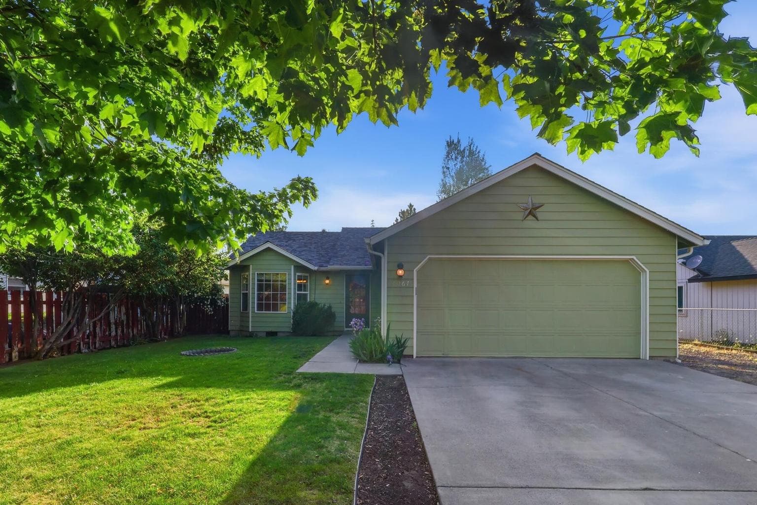 Photo of 2067 30th 2 of 59