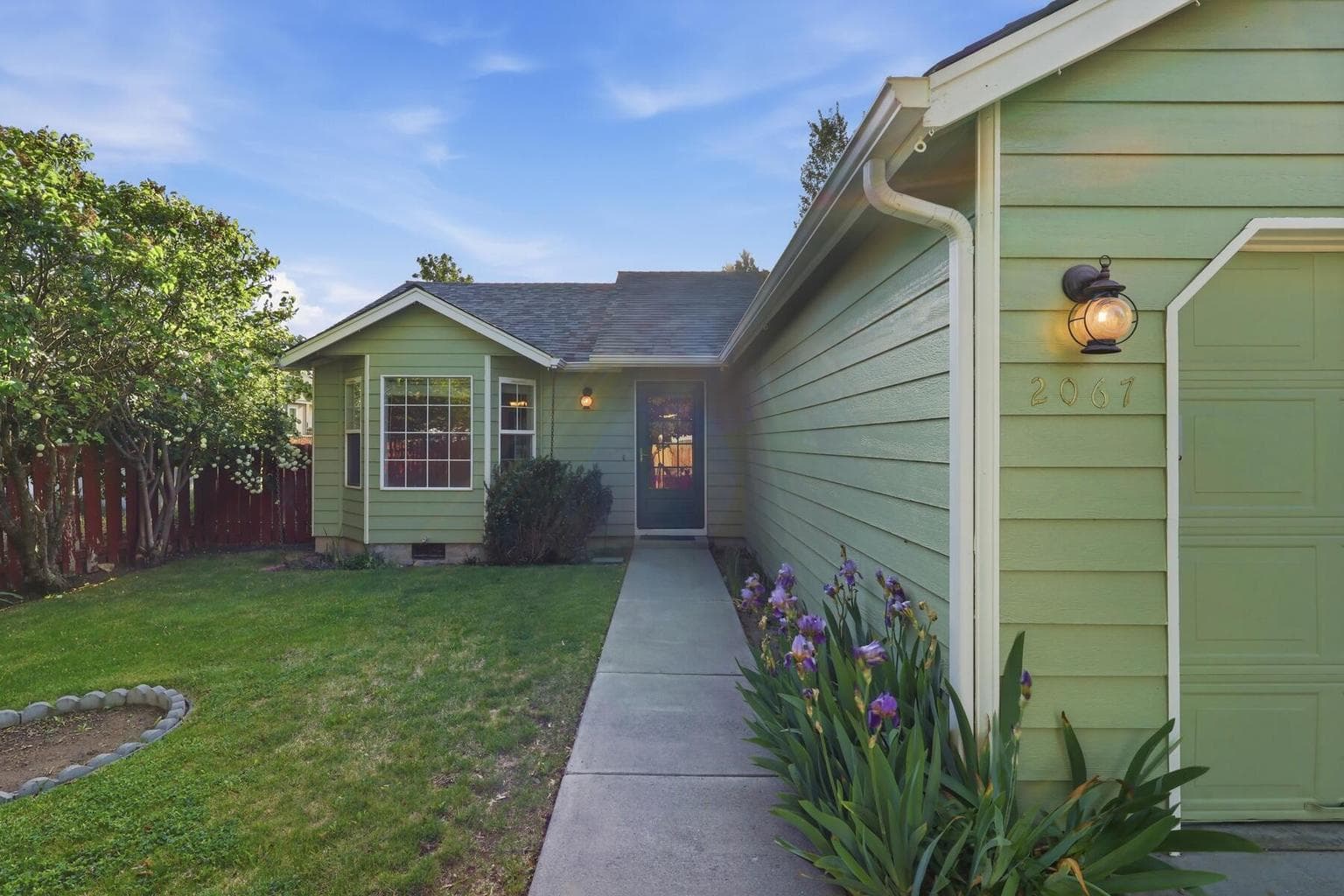 Photo of 2067 30th 3 of 59