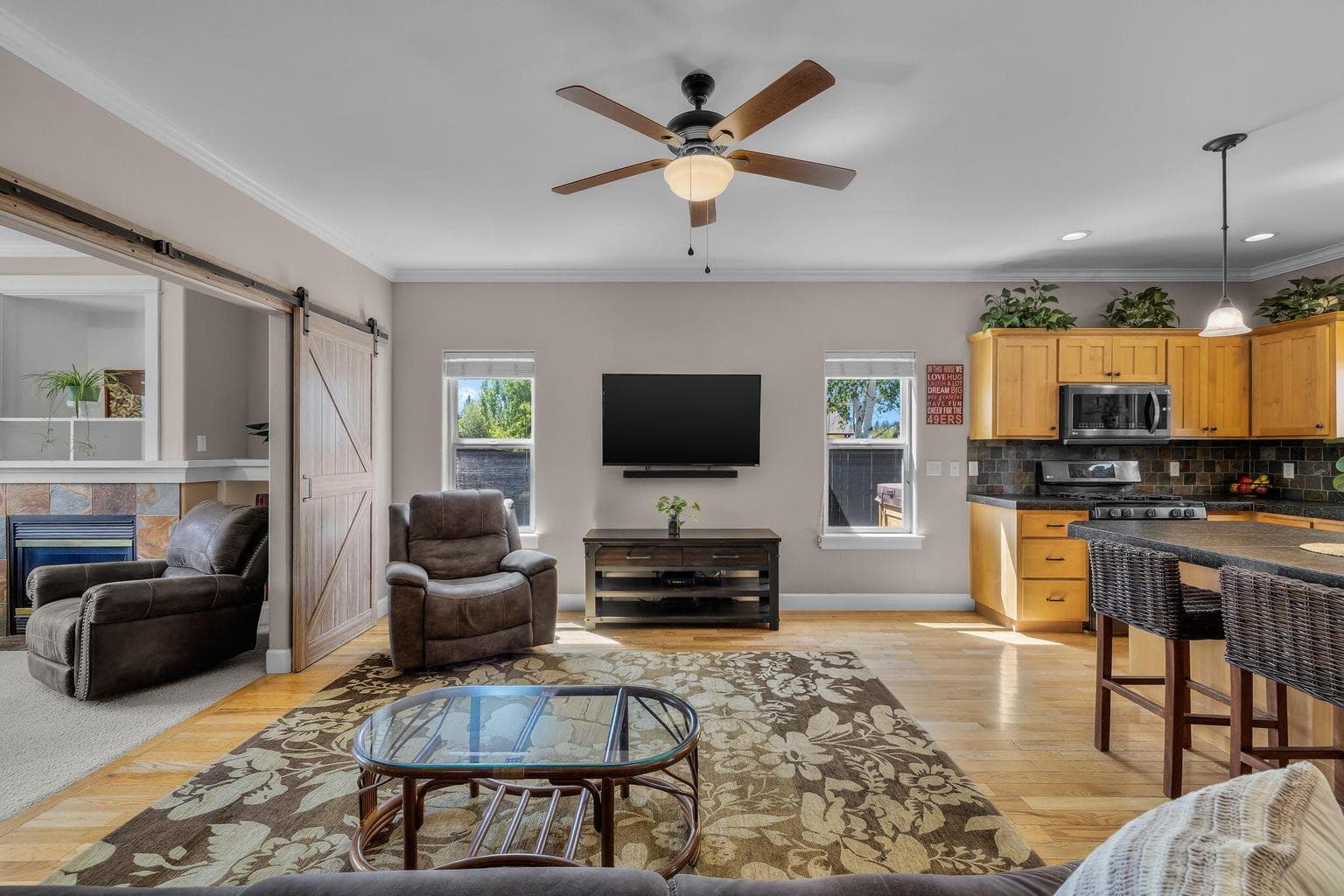 Photo of 61219 Fairfield Drive 7 of 31