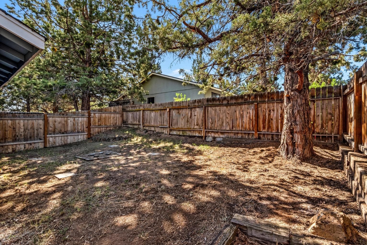Photo of 1916 NE Wichita Way 17 of 36