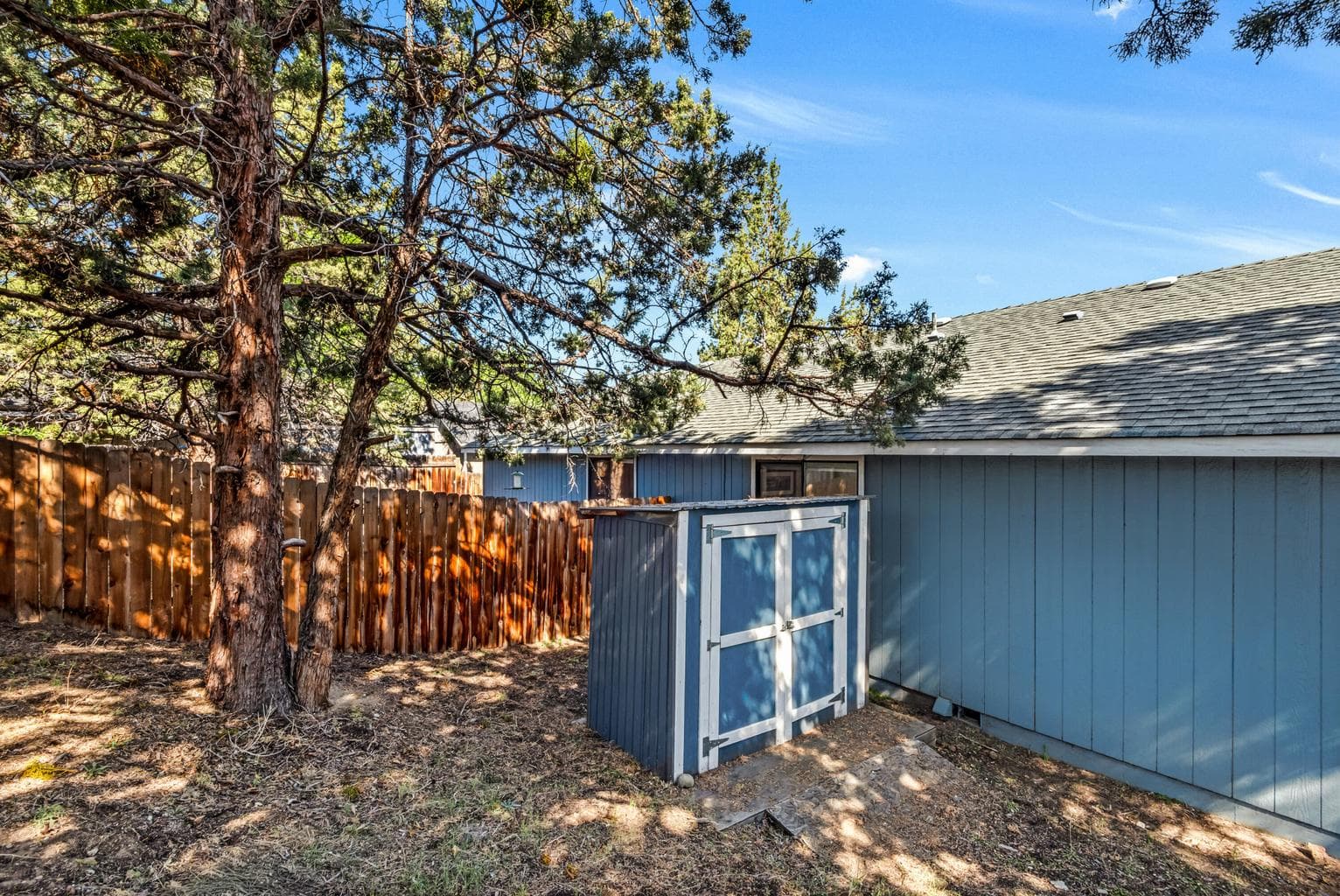Photo of 1916 NE Wichita Way 33 of 36