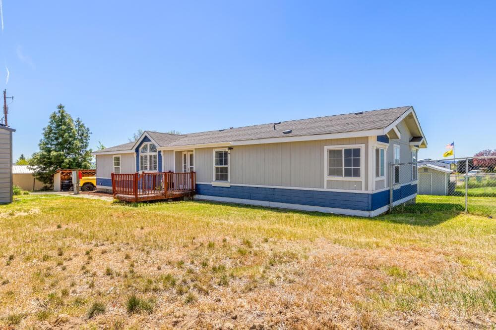 Photo of 7257 Hilyard 2 of 49