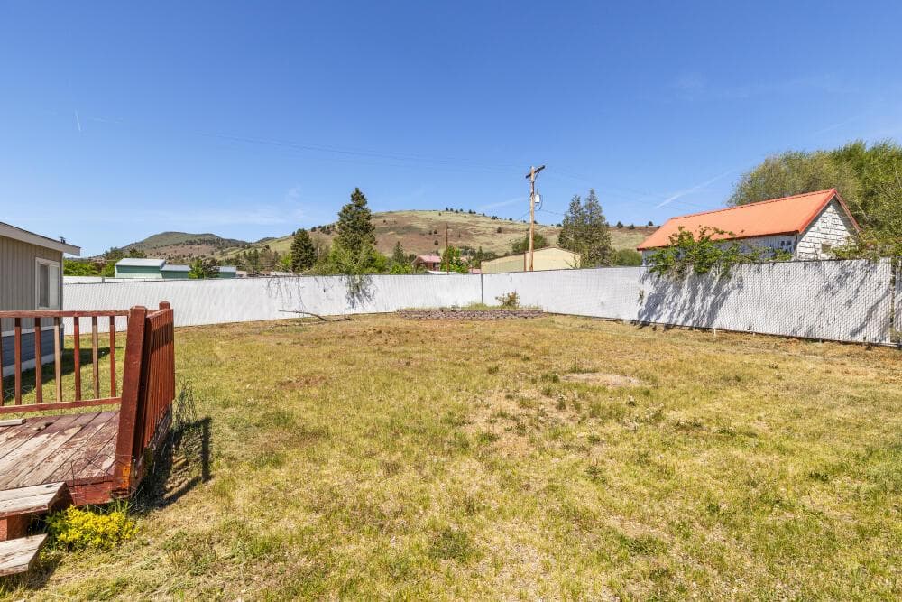 Photo of 7257 Hilyard 4 of 49