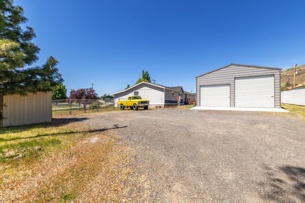 Photo of 7257 Hilyard 5 of 49