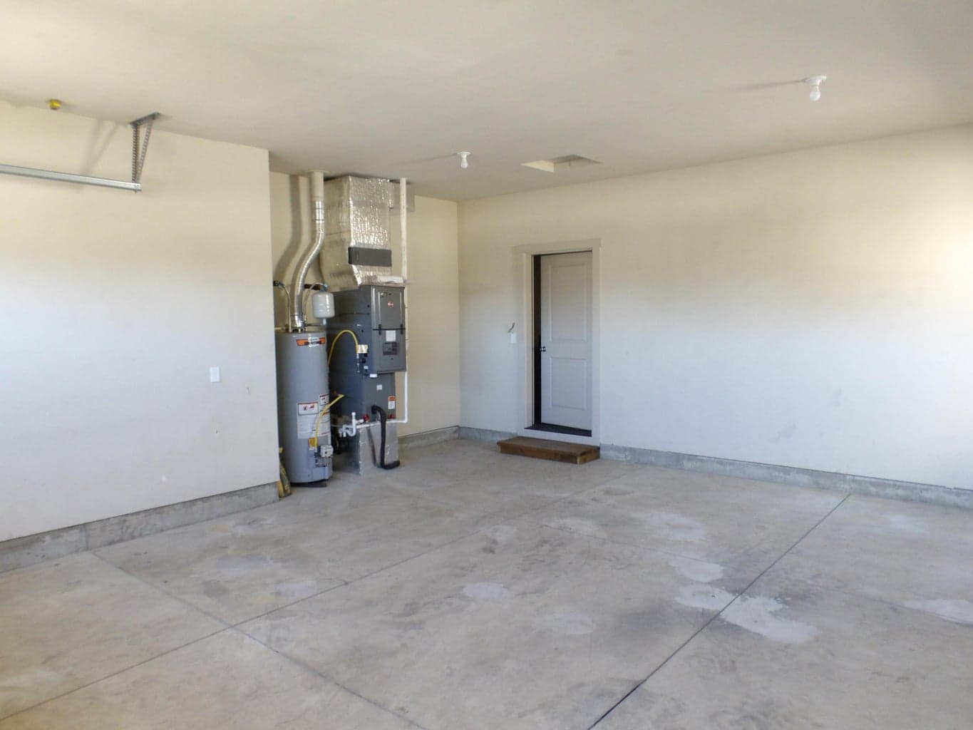Photo of 3236 NW Dogwood Avenue 15 of 22