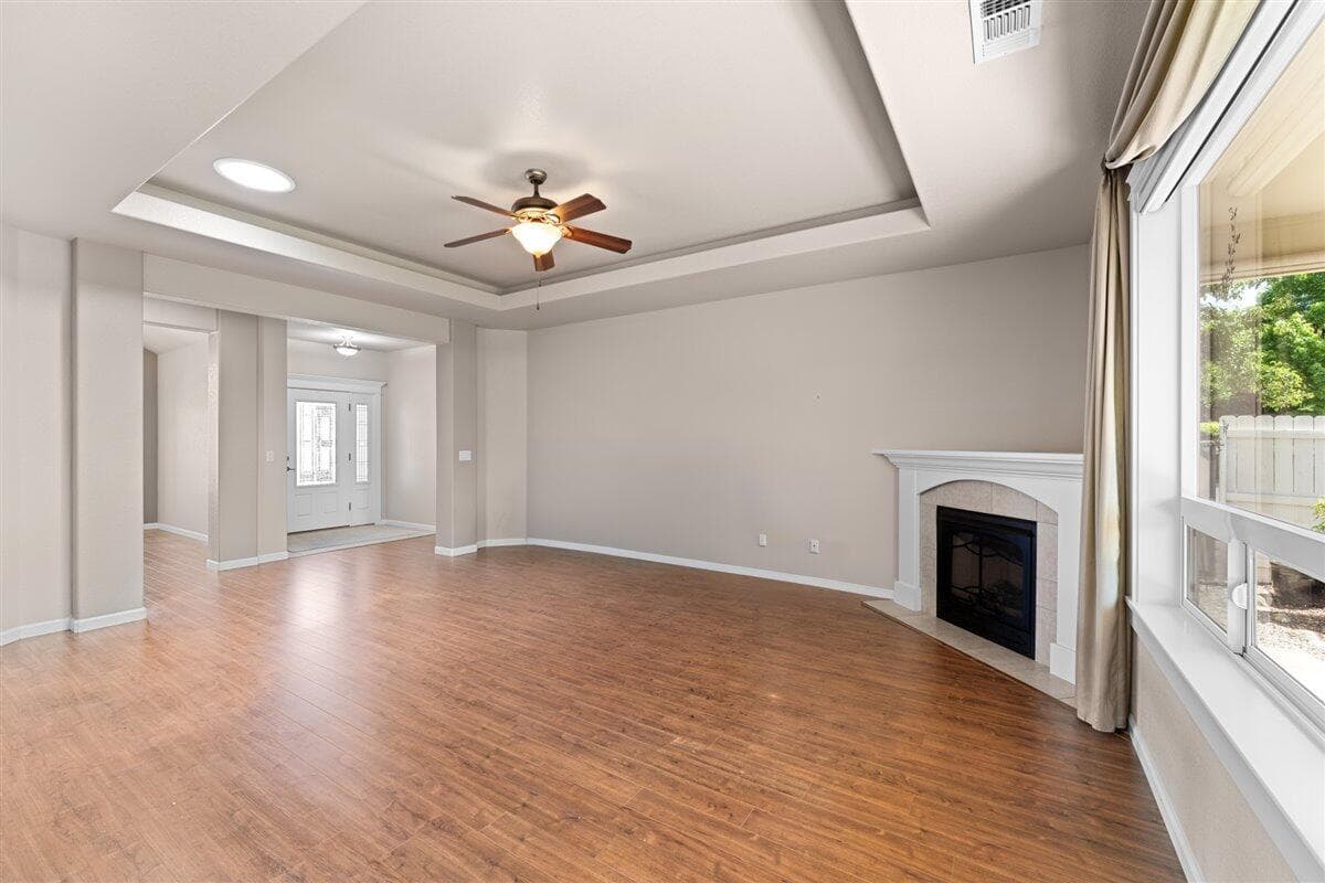 Photo of 103 Greenmoor Drive 4 of 32