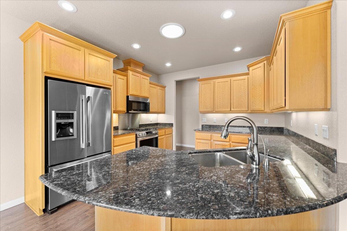 Photo of 103 Greenmoor Drive 3 of 32