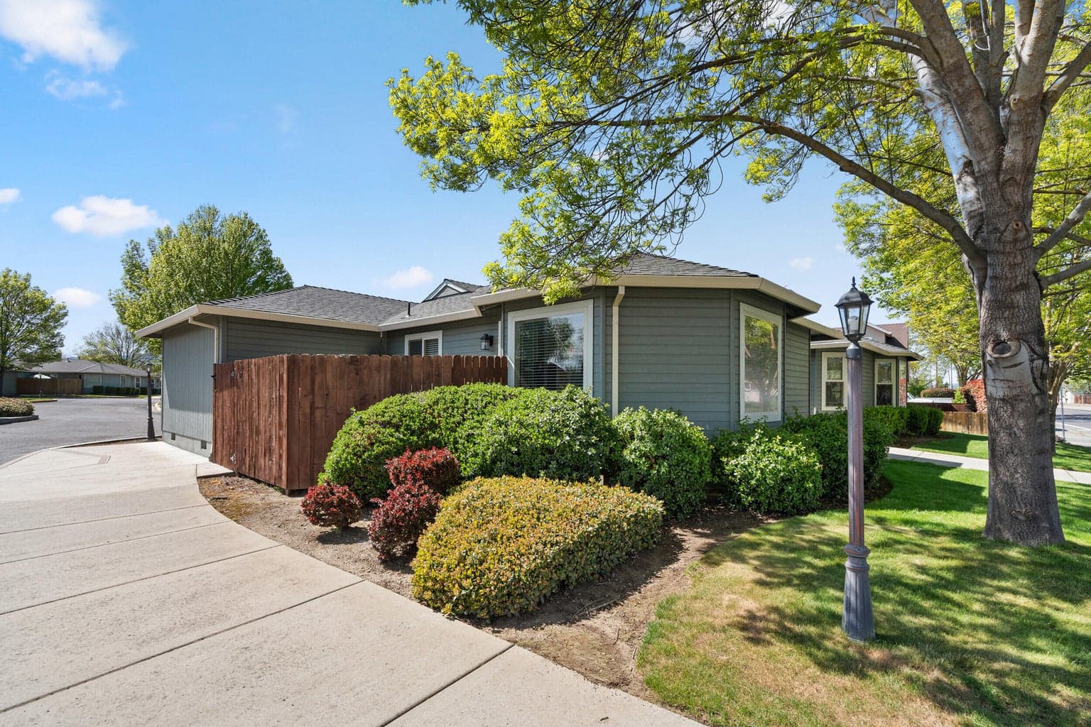 Photo of 3015 Merriman 2 of 28