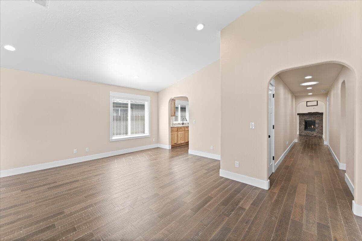 Photo of 2953 Naples 4 of 25