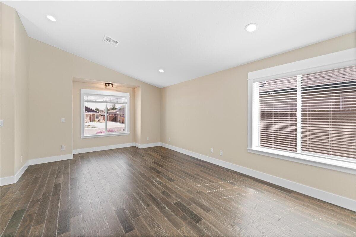 Photo of 2953 Naples 5 of 25
