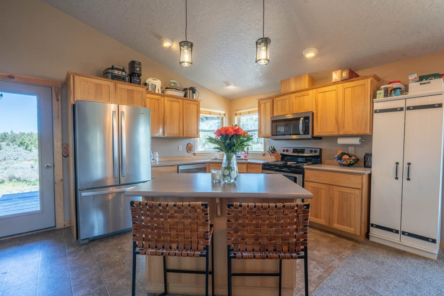 Photo of 8475 NW Eagle Drive 11 of 32