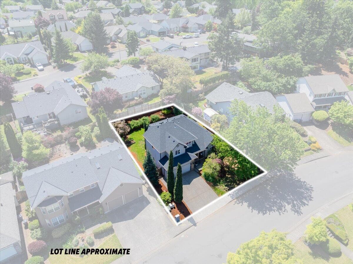 Photo of 2696 Eastlake 3 of 49