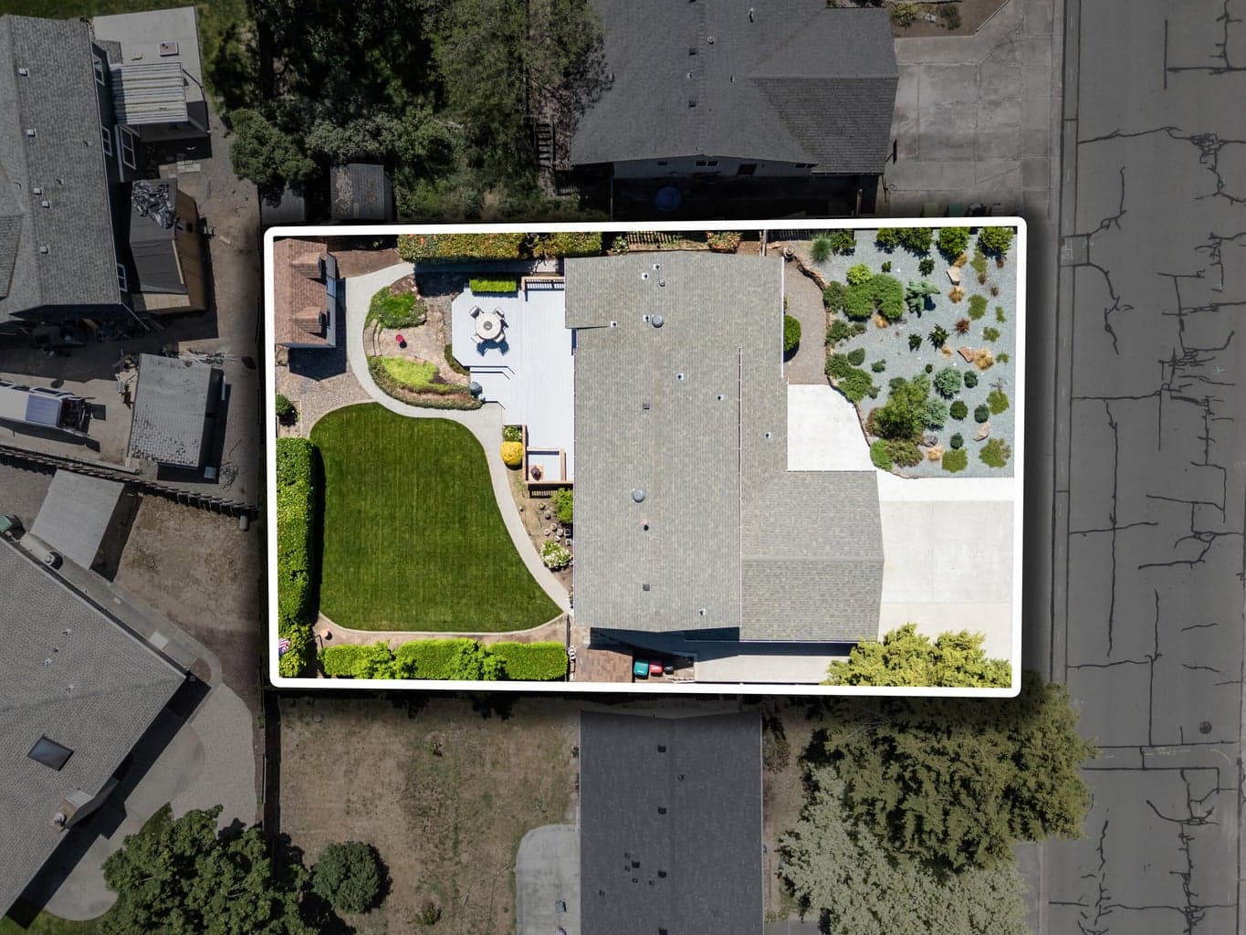 Photo of 2642 Hawaiian Avenue 2 of 57