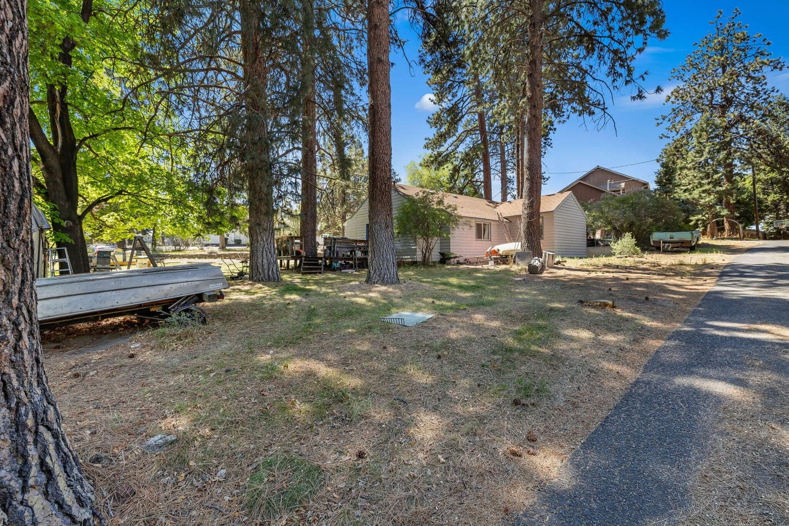 Photo of 2291 NE 8th Street 14 of 19